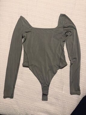 NWT Lululemon Wundermost
Ultra-Soft Nulu Square-Neck Long-Sleeve Bodysuit